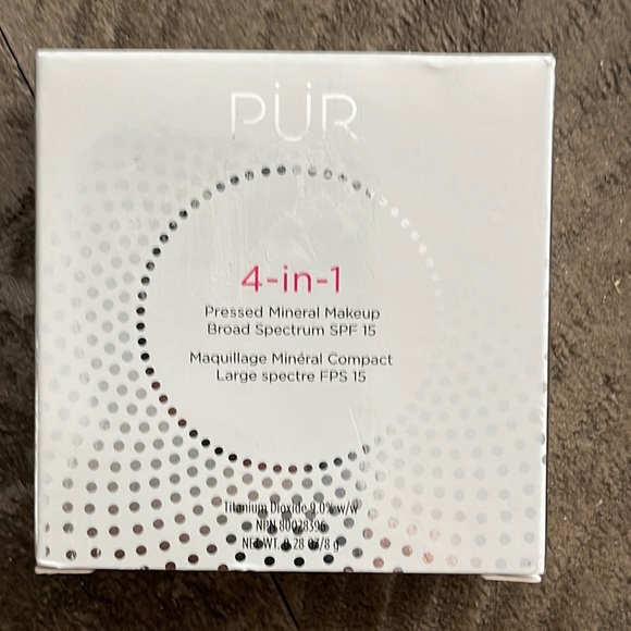 PUR 4-in-1 Pressed Mineral Makeup SPF 15 - Picture 2 of 10